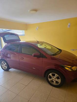 CHEVROLET ONIX 1.4 MPFI LT 8V FLEX 4P MANUAL CHEVROLET ONIX 1.4 MPFI LT 8V FLEX 4P MANUAL